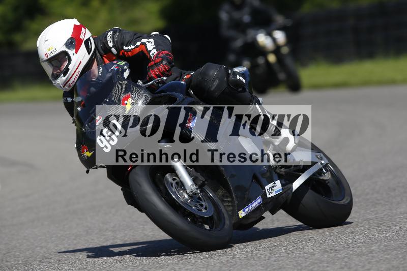 /Archiv-2024/29 12.06.2024 MOTO.CH Track Day ADR/Gruppe gelb/950